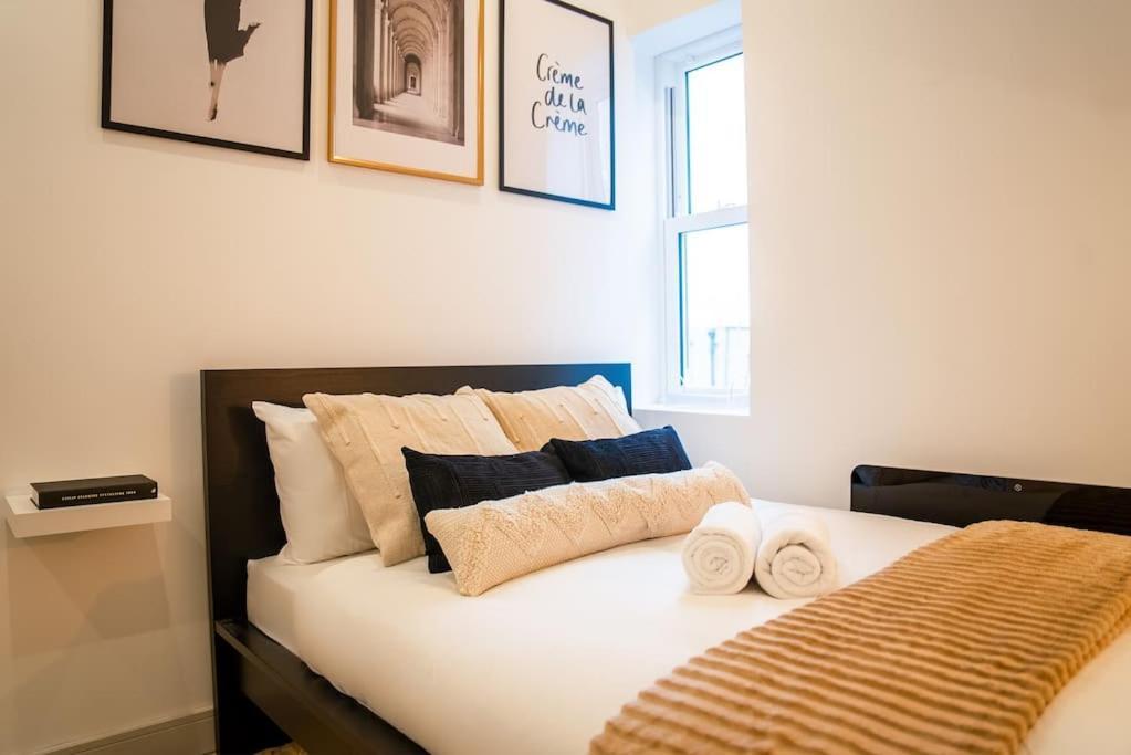 Five Star Boutique Flat In *